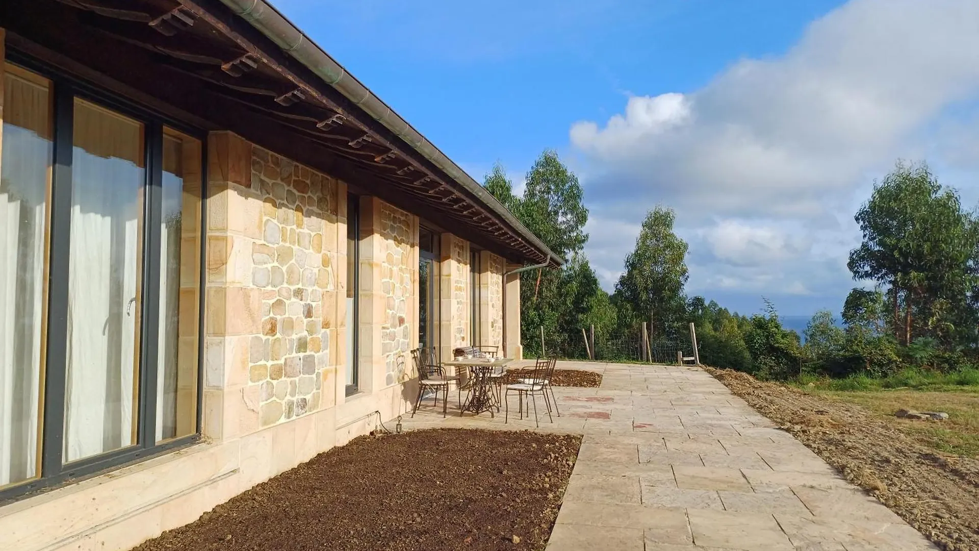 Nuevo apartamento en Casa Rural Haritza con vistas al mar Ea Apartment