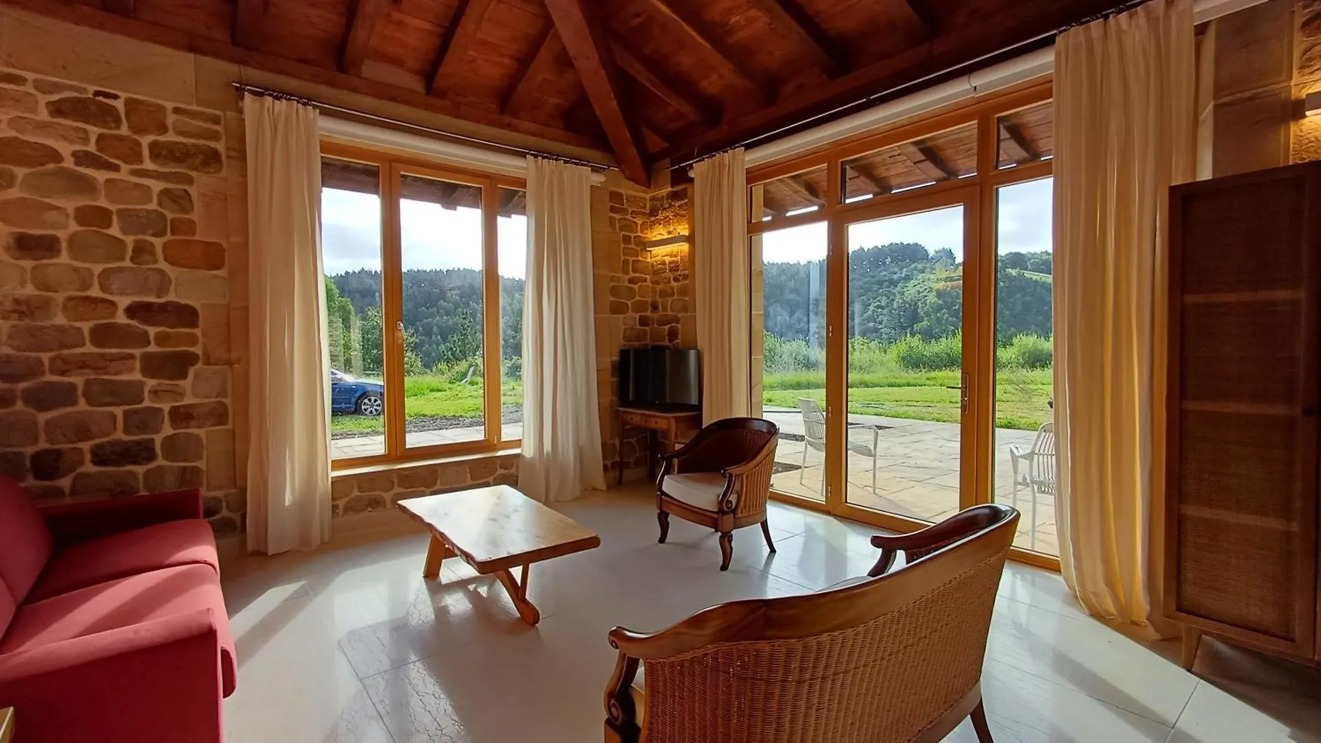 Nuevo apartamento en Casa Rural Haritza con vistas al mar Ea Španělsko